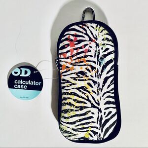 NWT Zebra Padded makeup Brushes Cosmetics Calculator Zippered bag Hanger Clip
